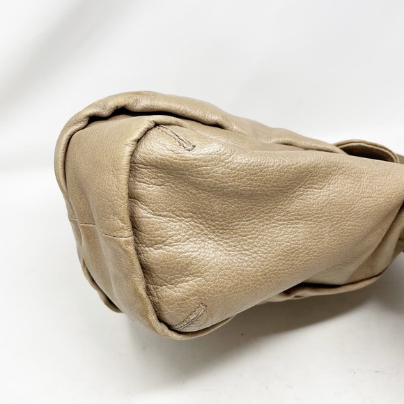 REPOSH Cole Haan Tan Leather Single Strap Silver Hardware Zip Top Hobo REPOSH - Picture 6 of 16